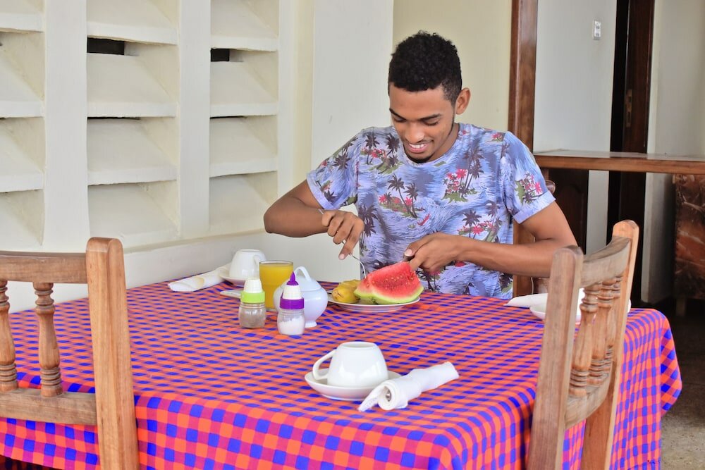 Фото Funguni Palace Hotel