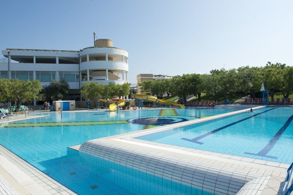 Фото Hotel Villaggio Cala Corvino