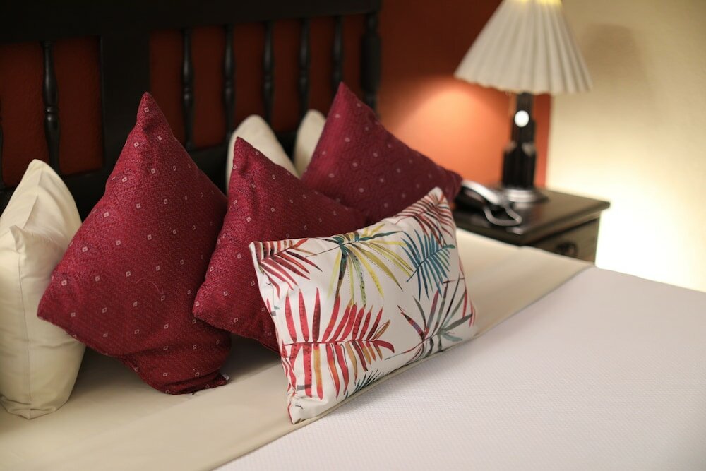 Фото Hotel Montetaxco