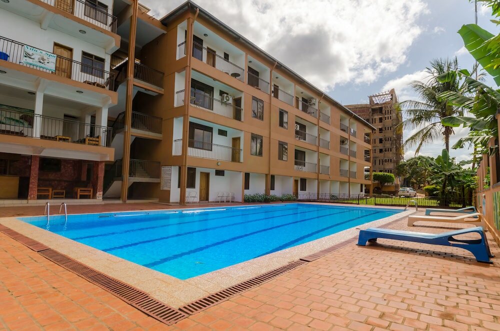 Фото отеля 2