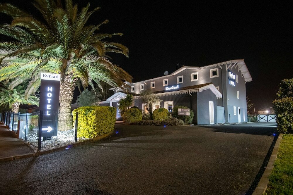 Фото Kyriad Bordeaux Sud - Villenave d'Ornon