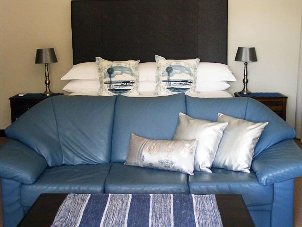 Фото Karoo Sun Boutique Guest House