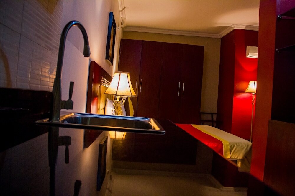 Фото Crystal Court Lekki