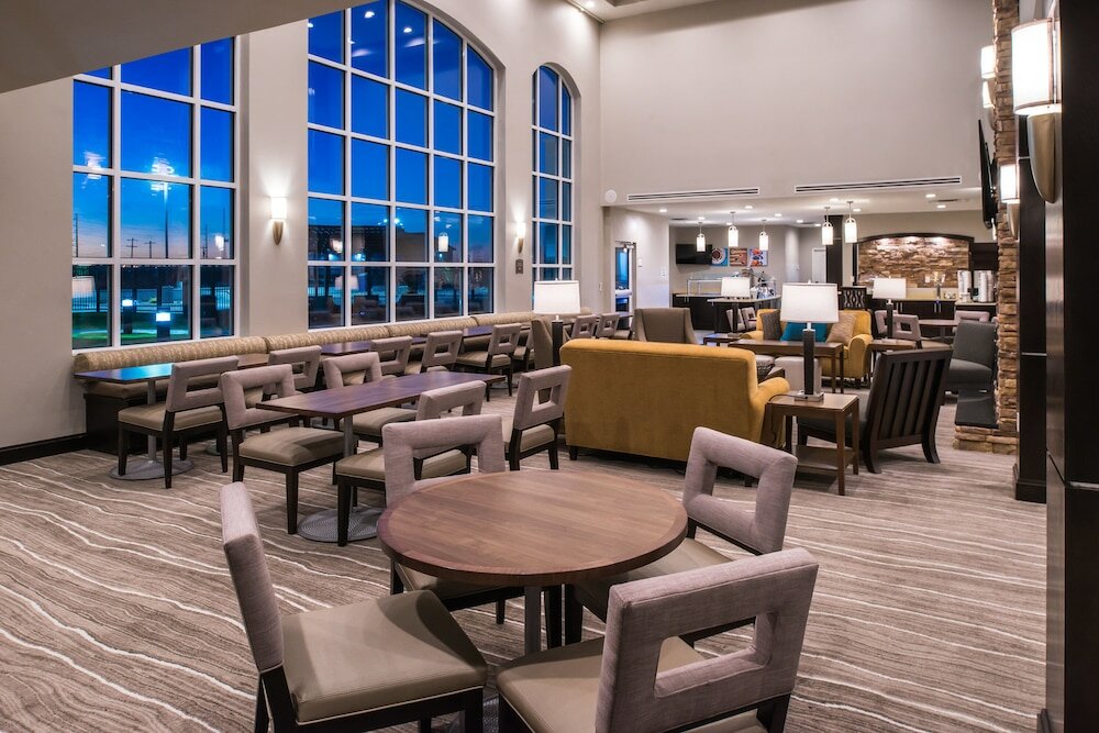 Фото Staybridge Suites Pecos, an Ihg Hotel
