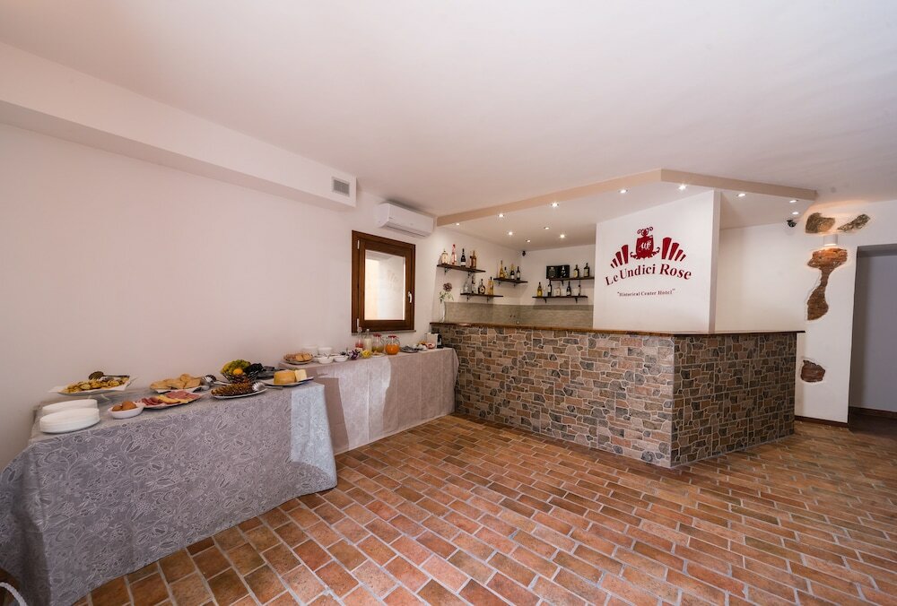 Фото Le Undici Rose Hotel