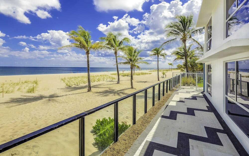 Фото Plunge Beach Resort