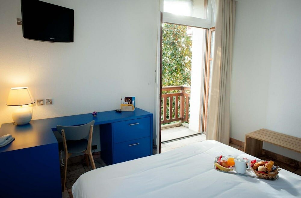 Фото Hotel Le Dauphin