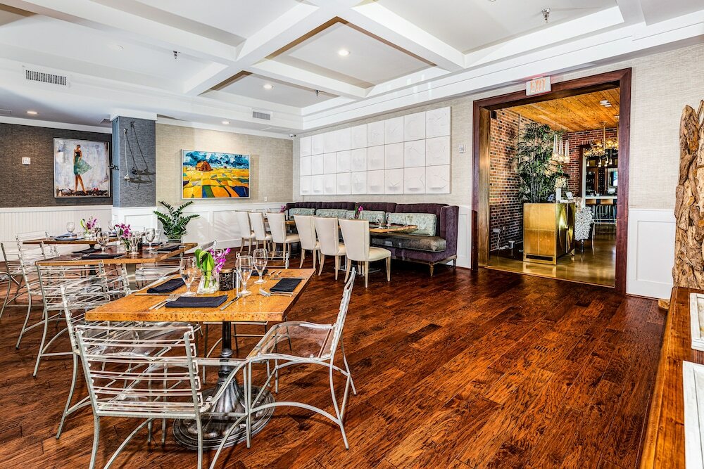 Фото The Inn at the Crossroads