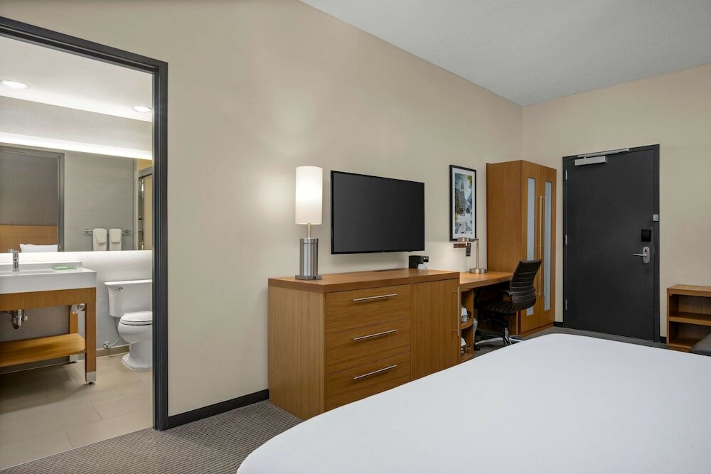 Фото Hyatt Place Iowa City Downtown