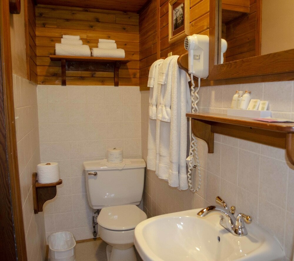 Фото Crandell Mountain Lodge