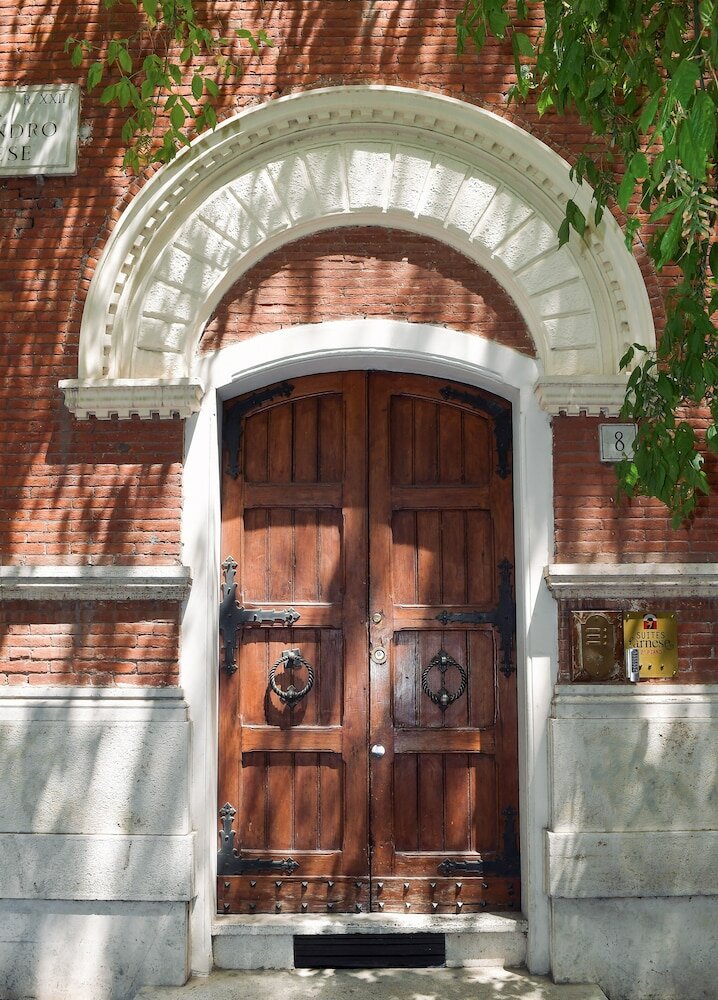 Фото Suites Farnese Design Hotel