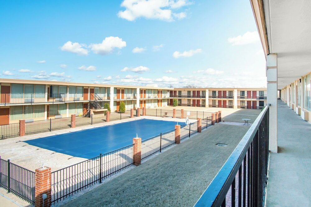 Фото Oyo Hotel Oklahoma City South I-35 and Se 29th