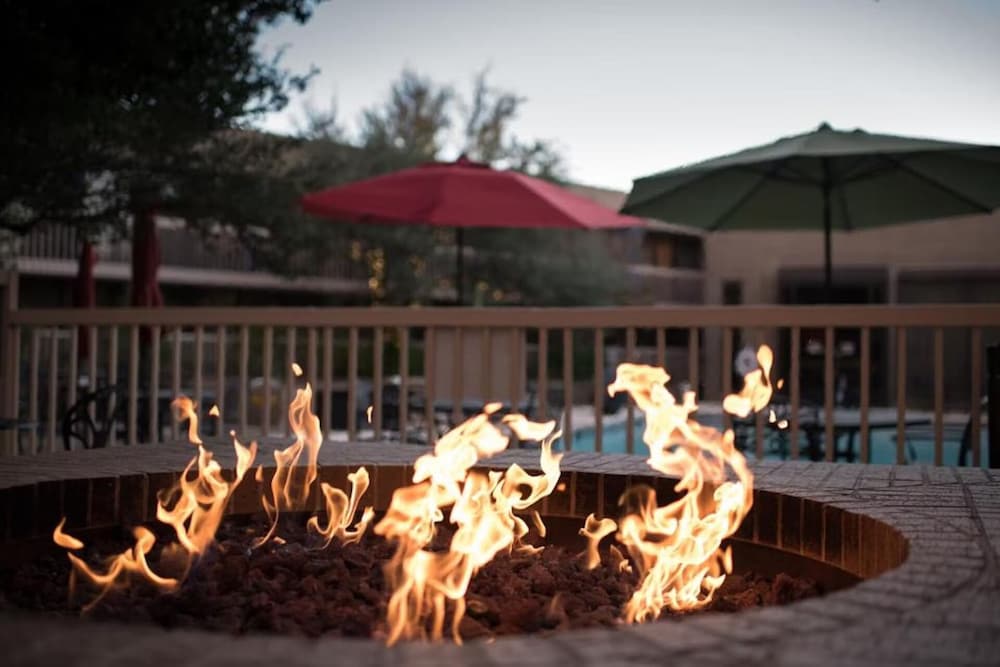 Фото Mcm Elegante Hotel and Conference Center Odessa