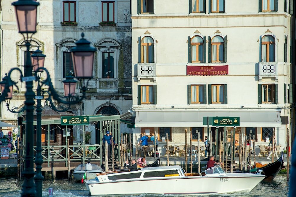 Фото Hotel Antiche Figure