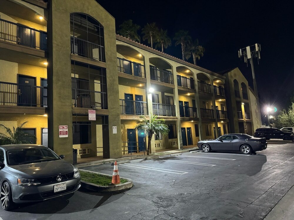 Фото Five Star Inn West Covina