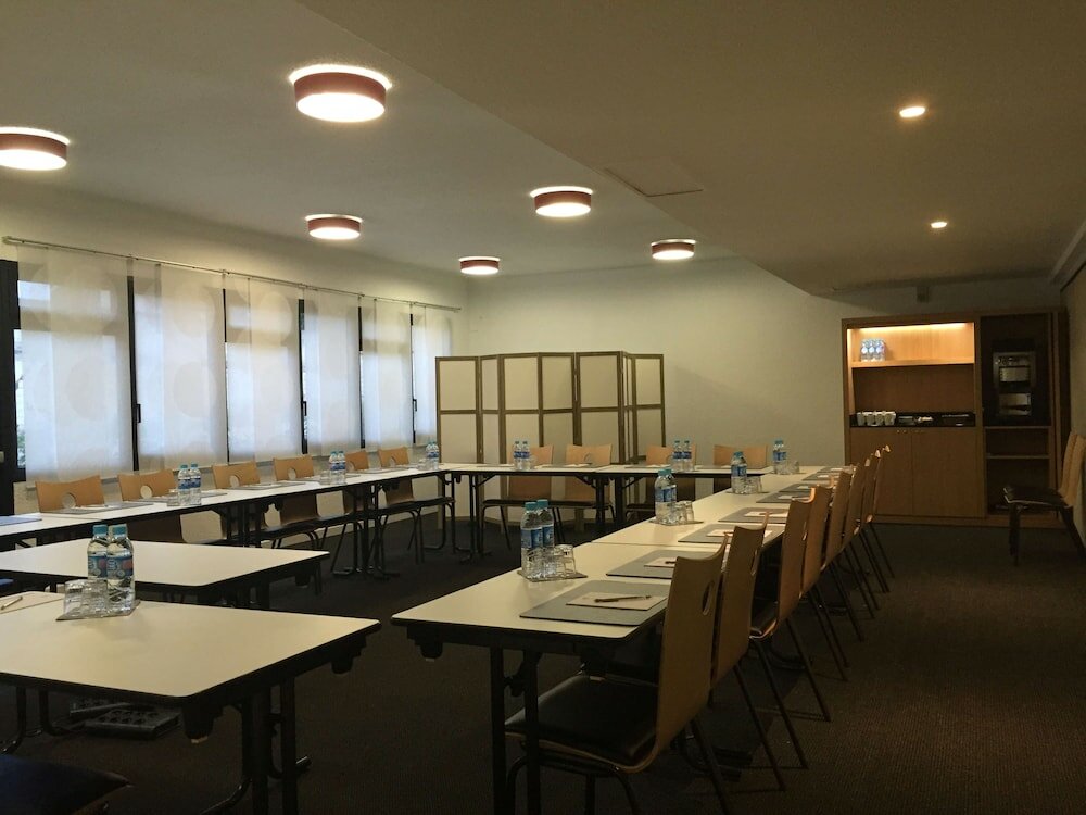 Фото Kyriad Le Bourget Centre - Parc Des Expositions