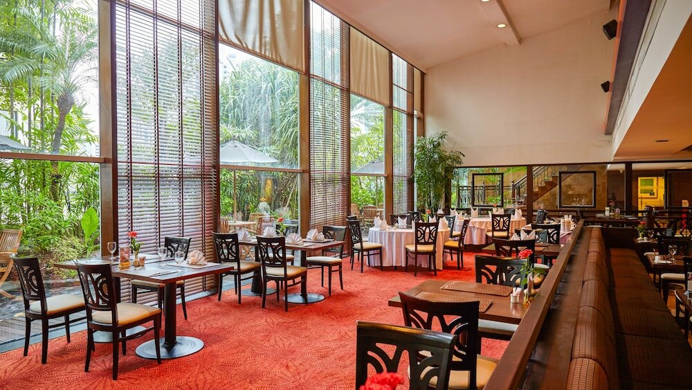 Фото Zenith Sukhumvit Hotel