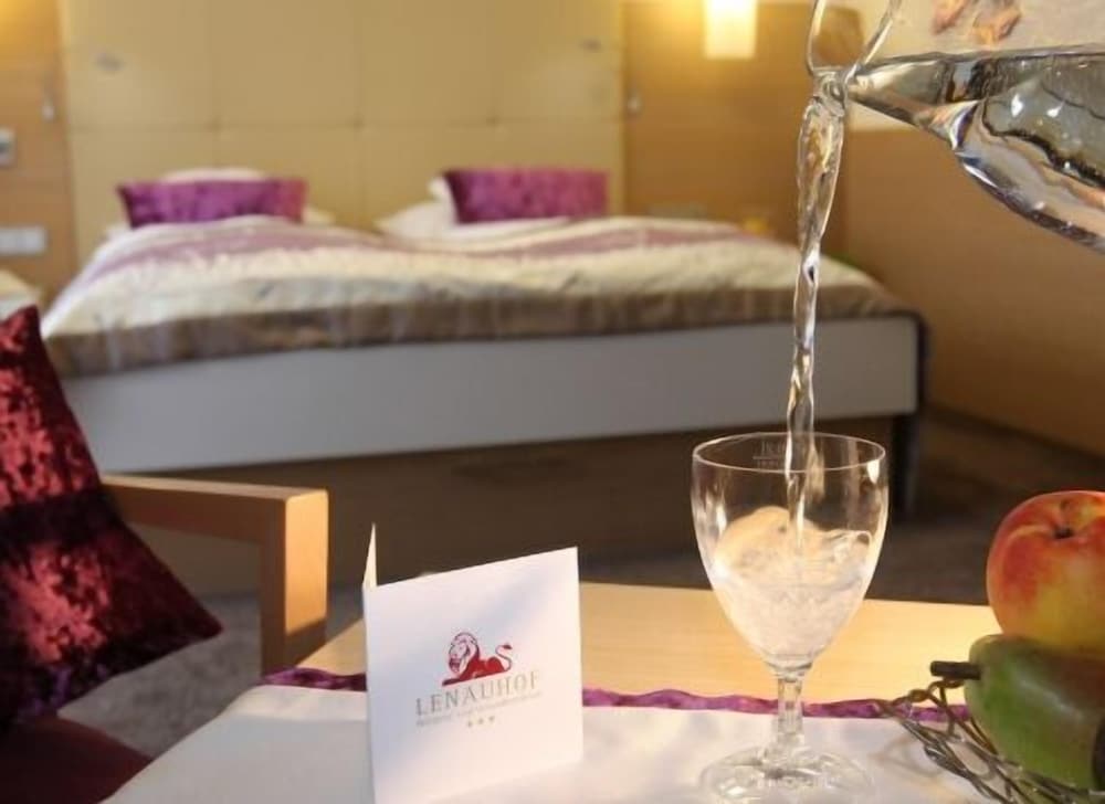 Фото Hotel Lenauhof