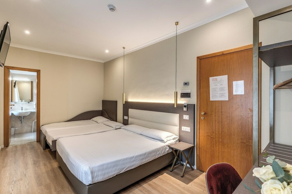 Фото Flower Garden Hotel Rome