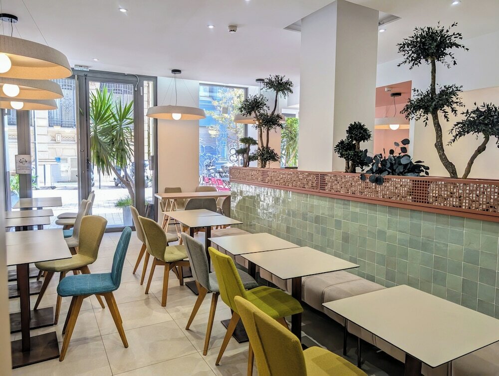 Фото Carre Vieux Port