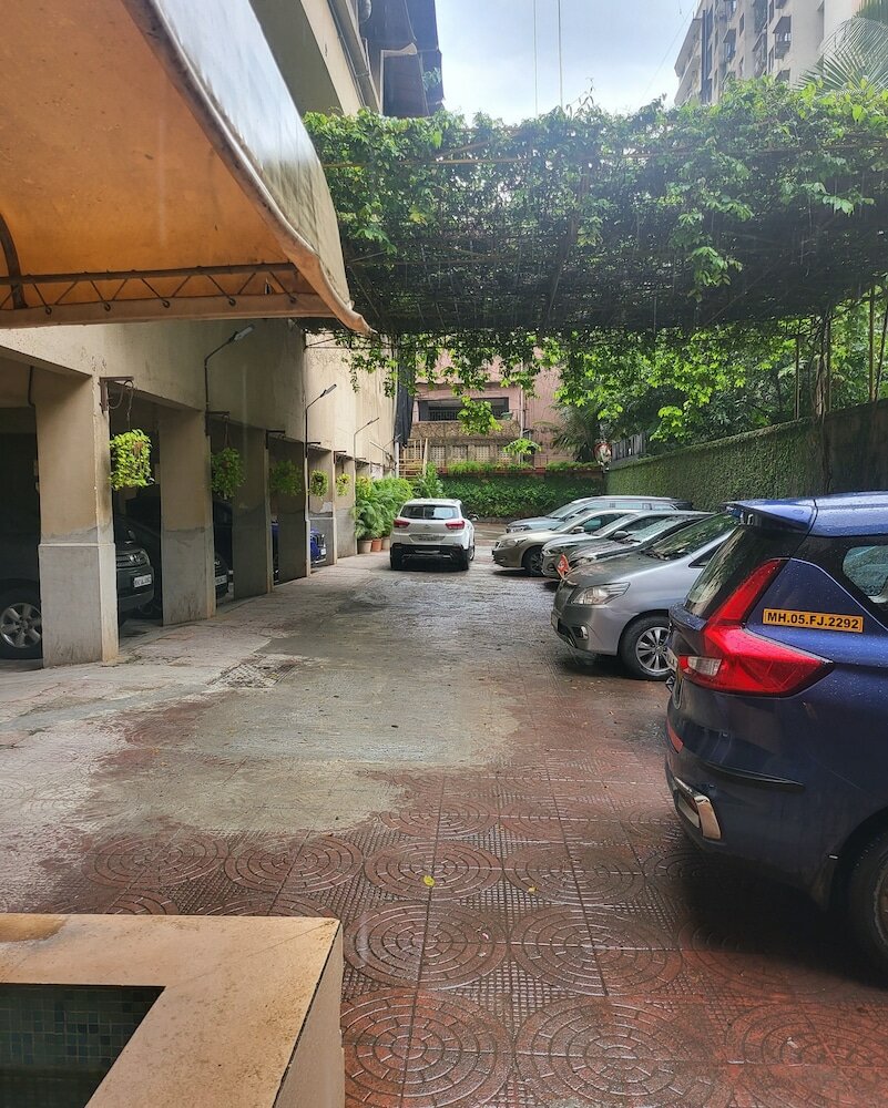 Фото Hotel Maharana Inn Chembur