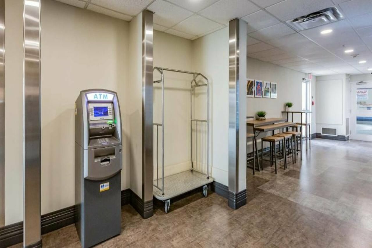 Фото Motel 6 Saskatoon