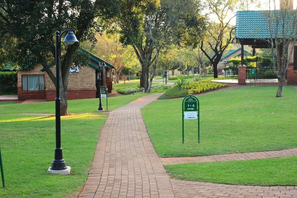 Фото Greenway Woods Resort