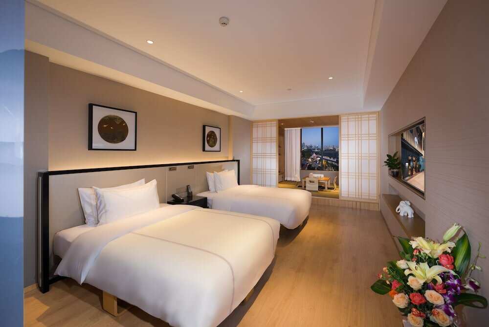 Фото The Hotel V Confucius Temple