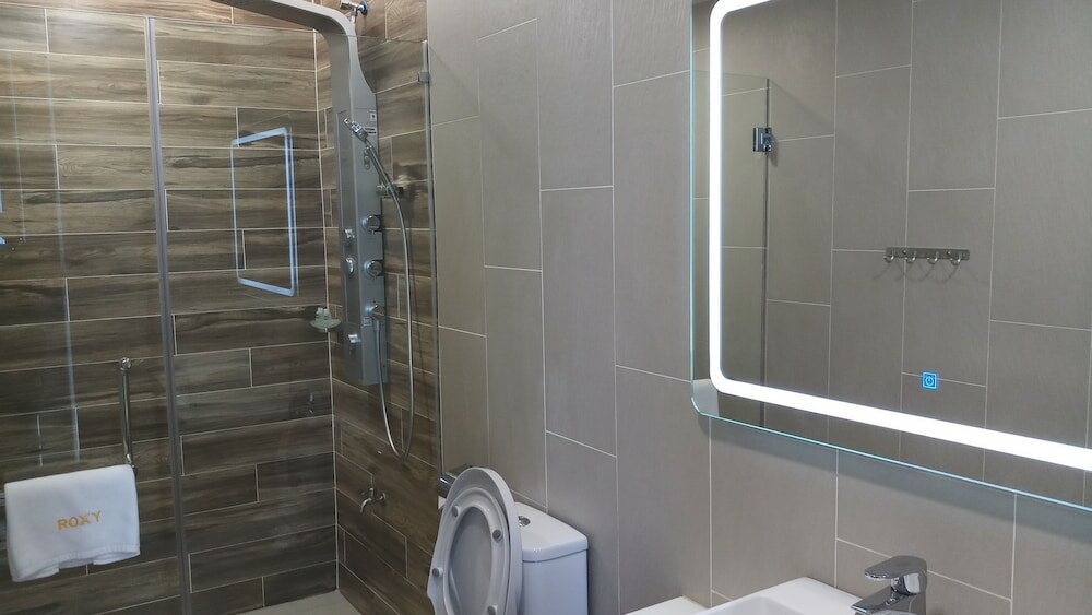 Фото Roxy Hotel Padungan