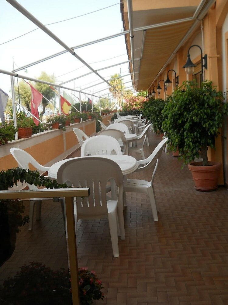 Фото Hotel Harmony