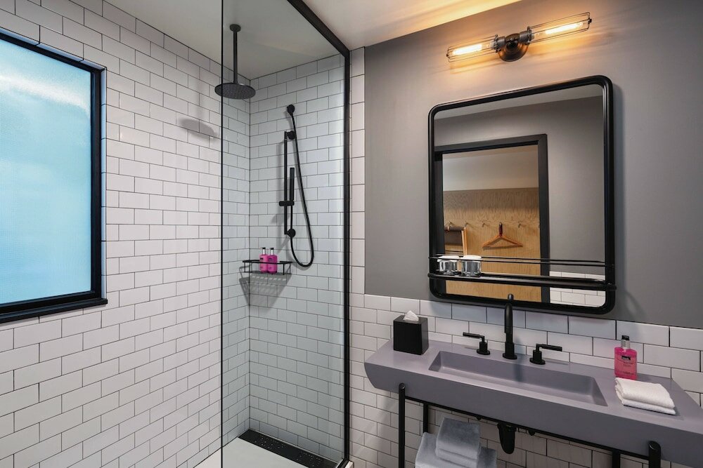 Фото Moxy Minneapolis Downtown