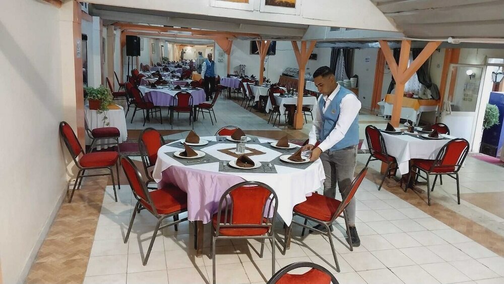 Фото Rezeiky Hotel And Camp