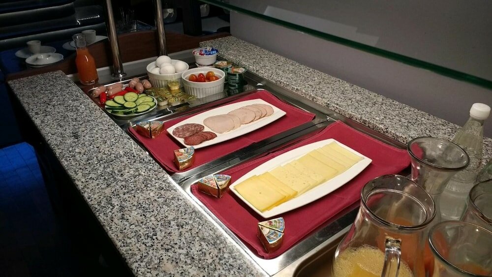 Фото Wasserturm Hotel