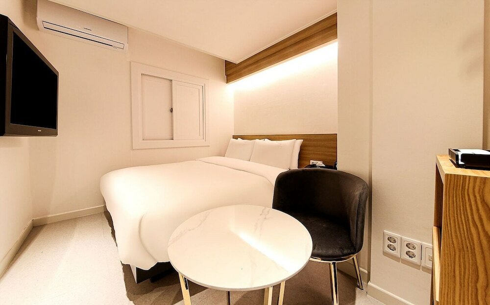 Фото Busan Seomyeon Business Hotel J7