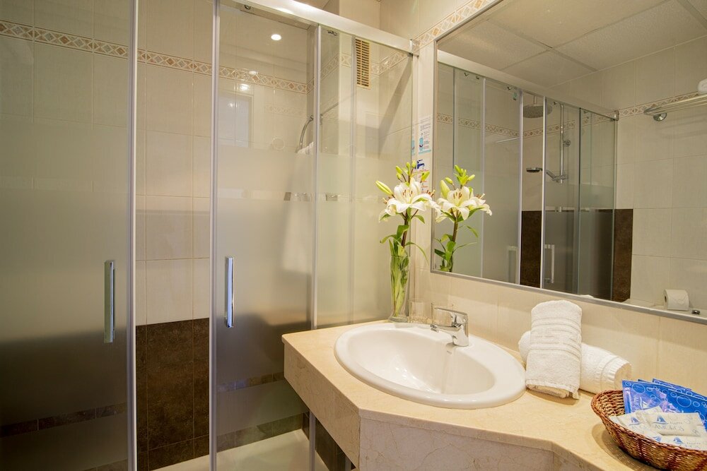 Фото Hotel Amoros