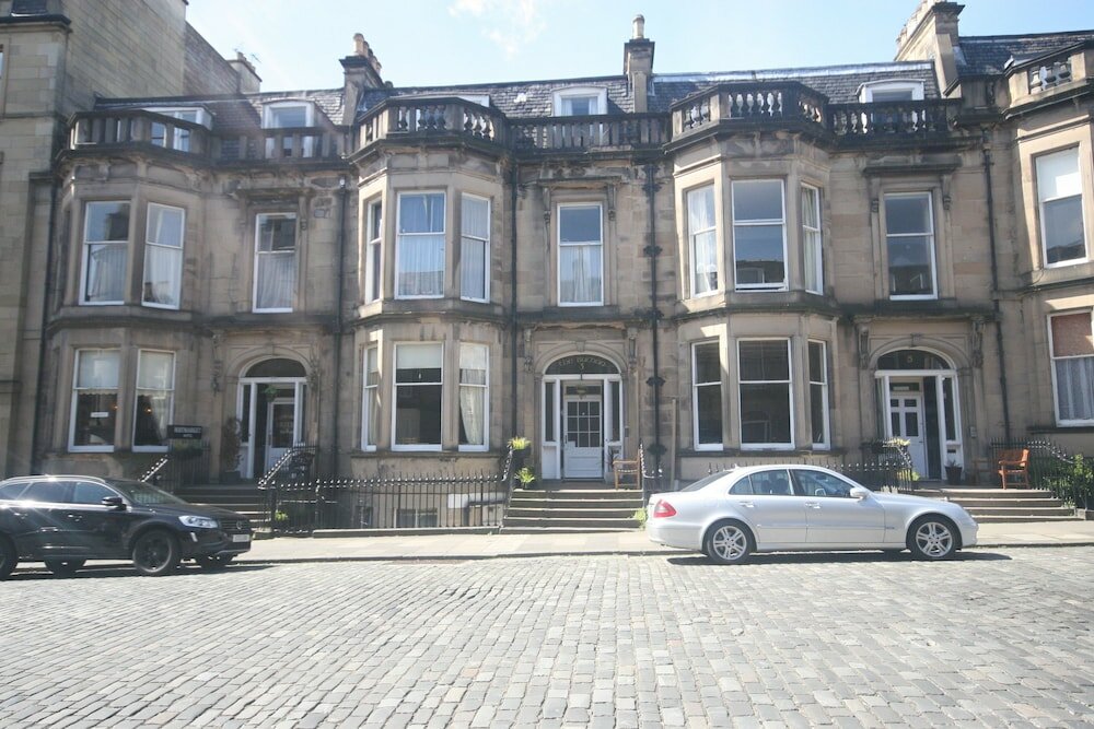 Фото The Haymarket Lairg Hotel