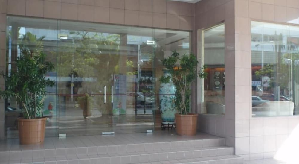 Фото Somerset Hotel