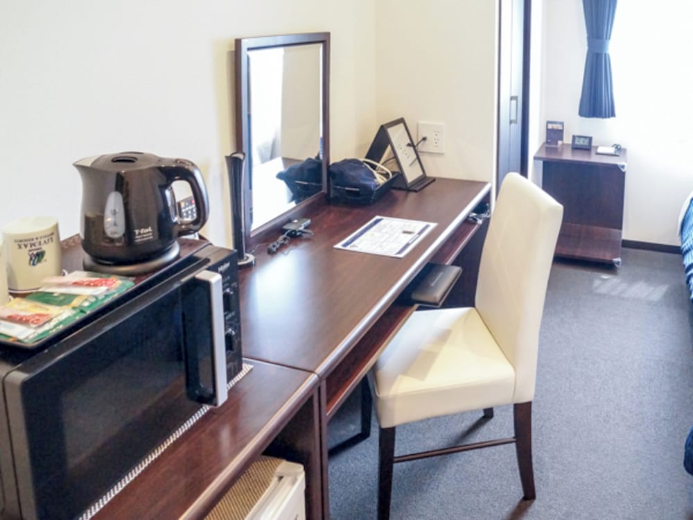 Фото Hotel LiVEMAX Saitama Asakaekimae