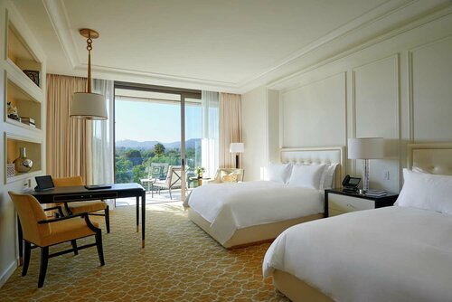 Внешний вид отеля Waldorf Astoria Beverly Hills в Беверли-Хиллз, фото 5