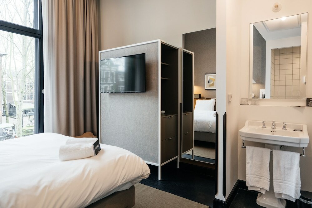 Фото The Hunfeld