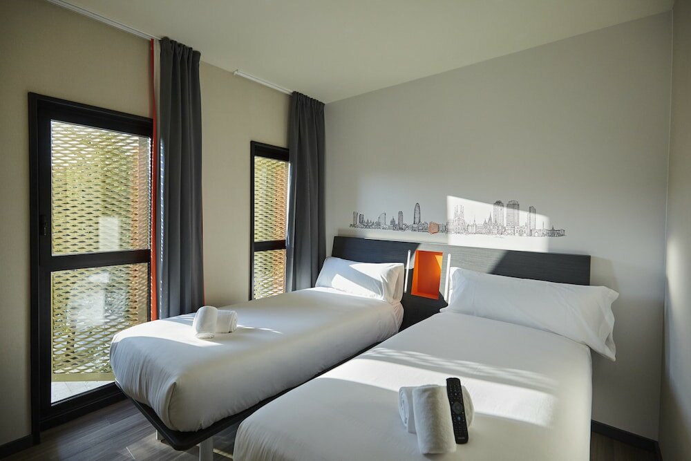 Фото EasyHotel Barcelona Fira