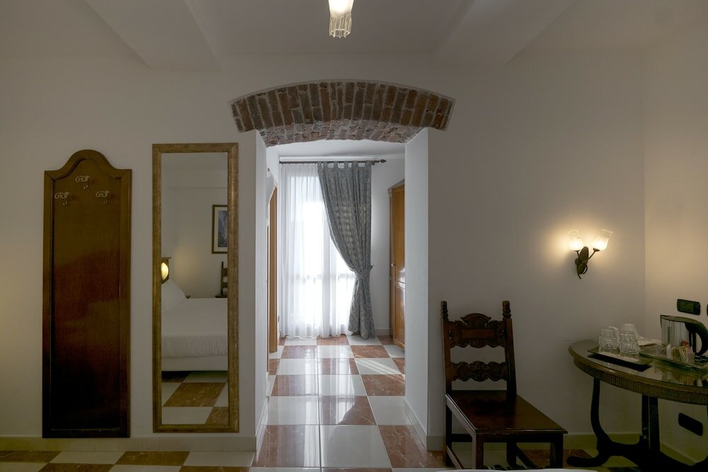 Фото Hotel Ungheria Varese 1946