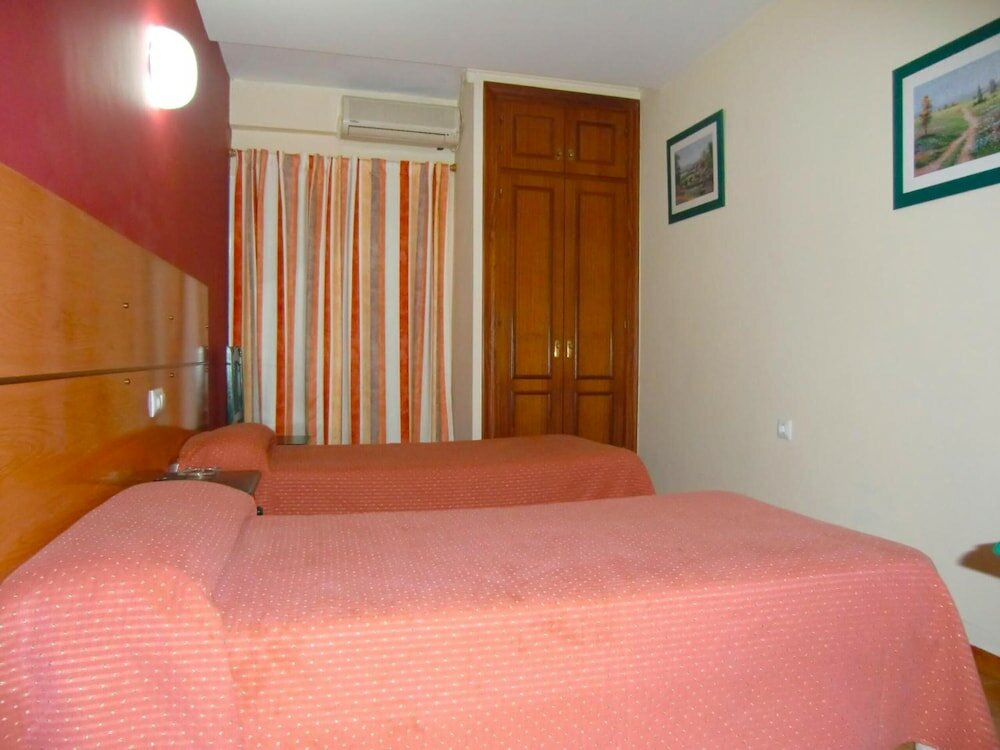 Фото Hostal Villa