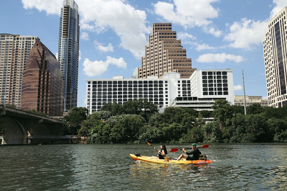 Фото The Line Austin