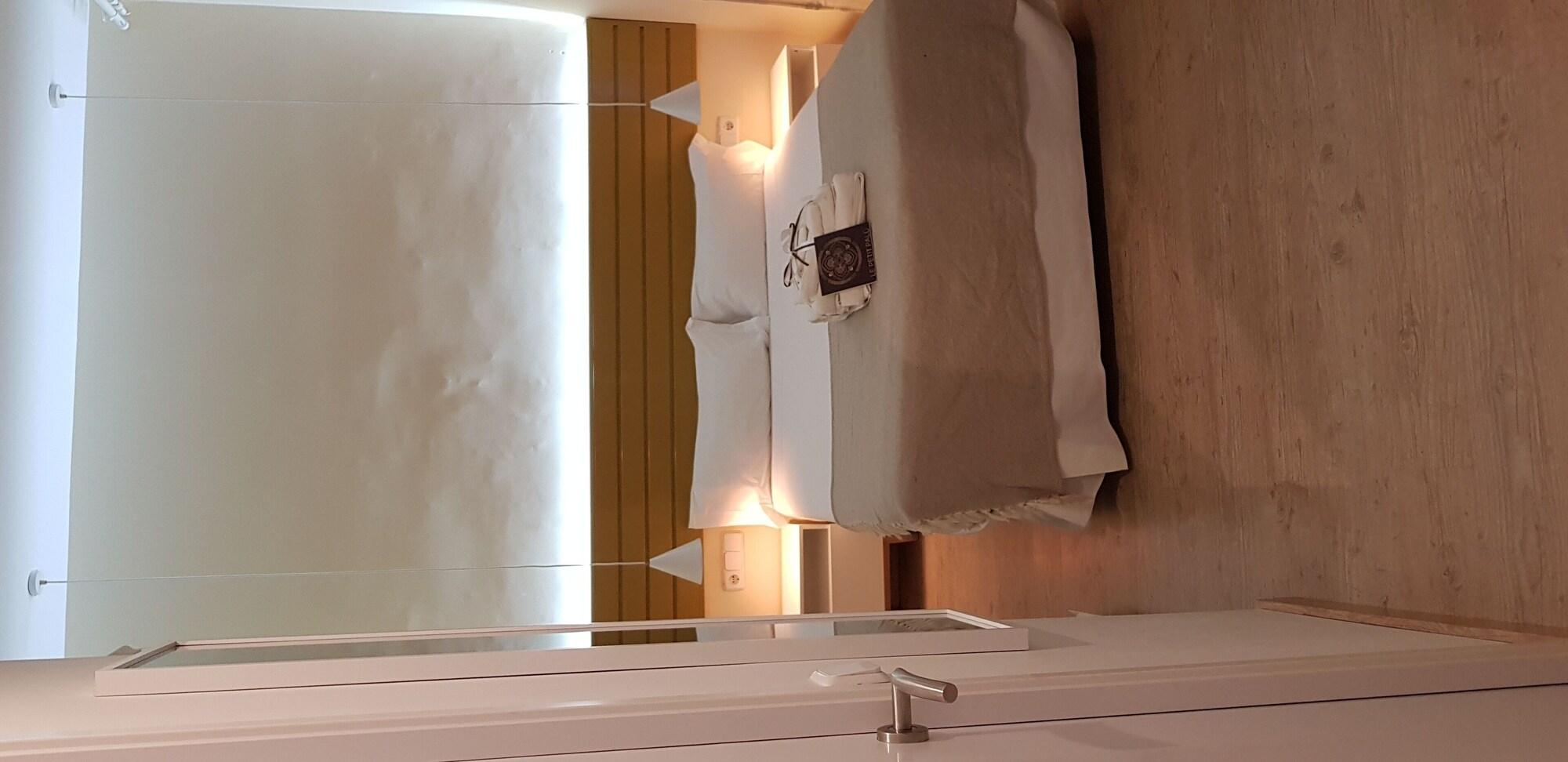 Фото Le Petit Palu Fuencarral