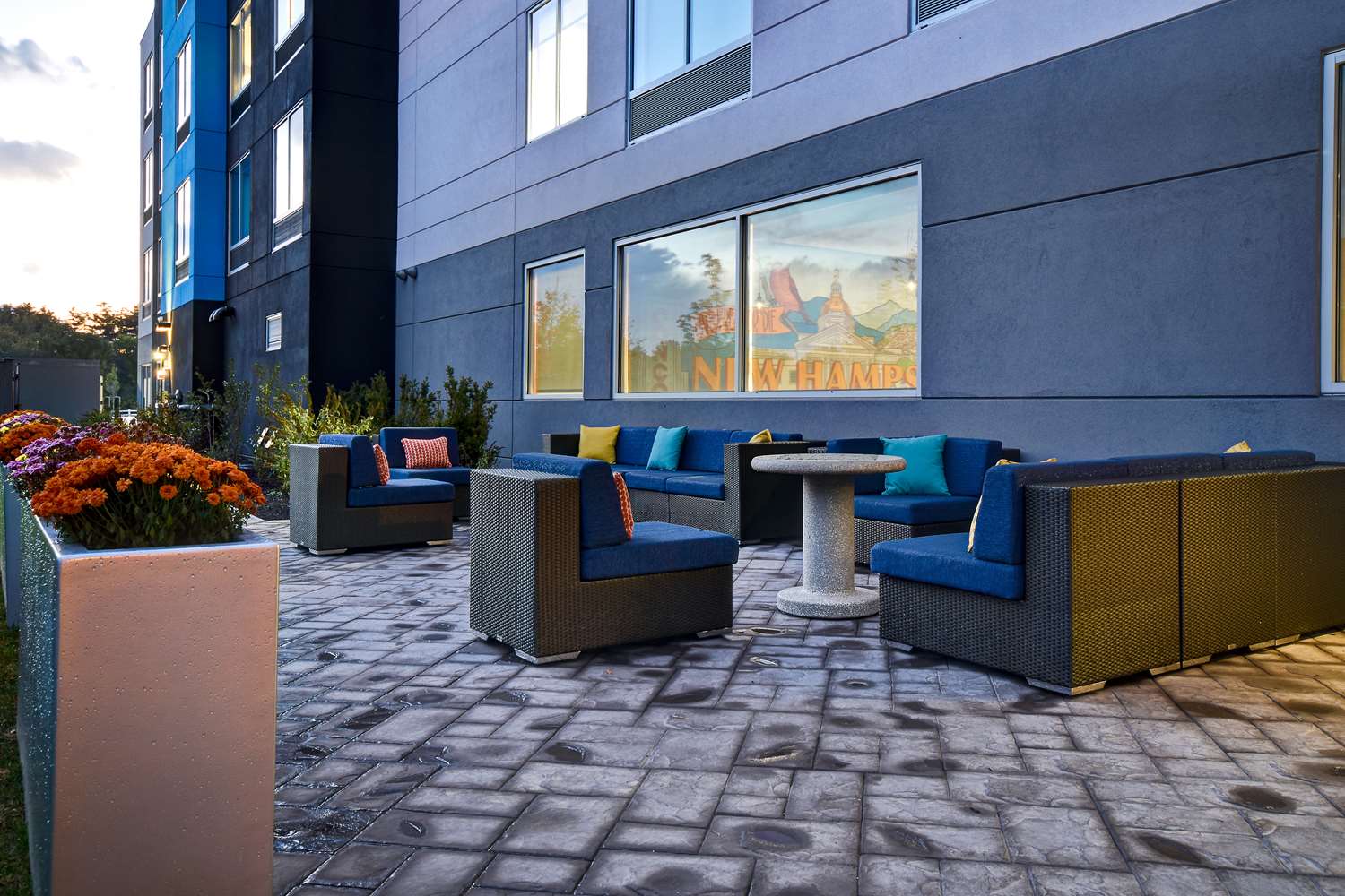 Фото Tru by Hilton Concord