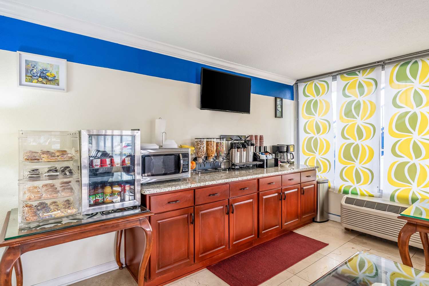 Фото Rodeway Inn