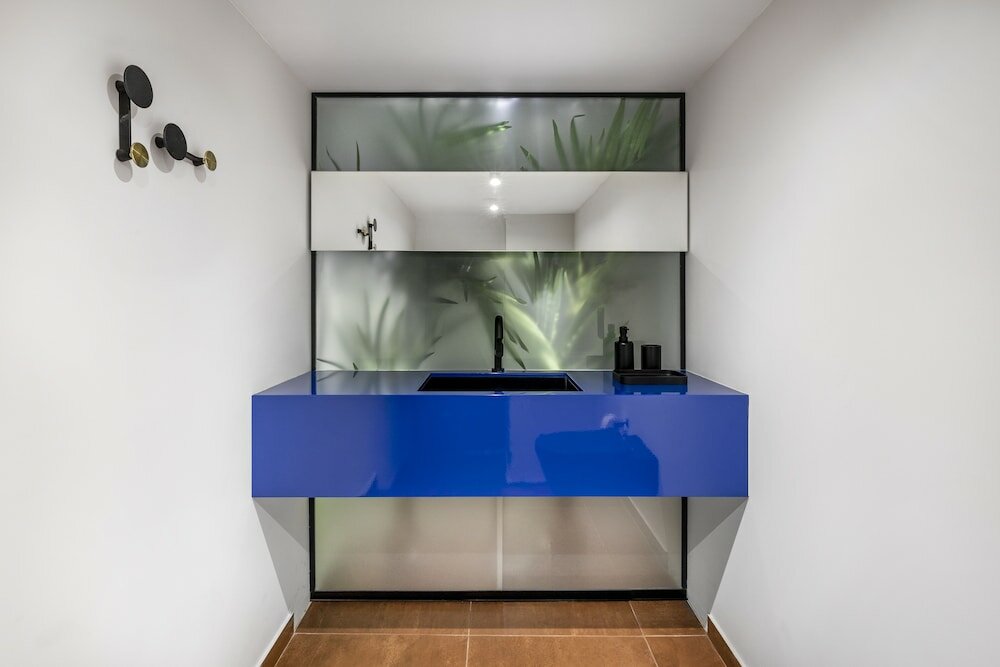 Фото The Newel Acropolis