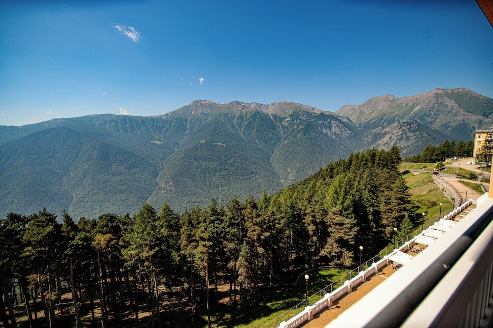 Фото Pràcatinat Hotel & Restaurant