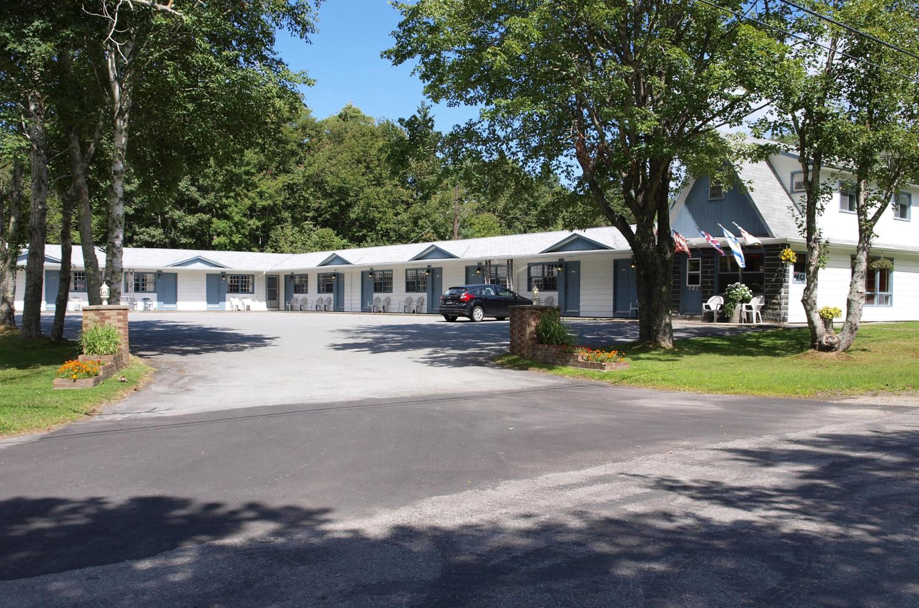 Фото Wildwood Motel